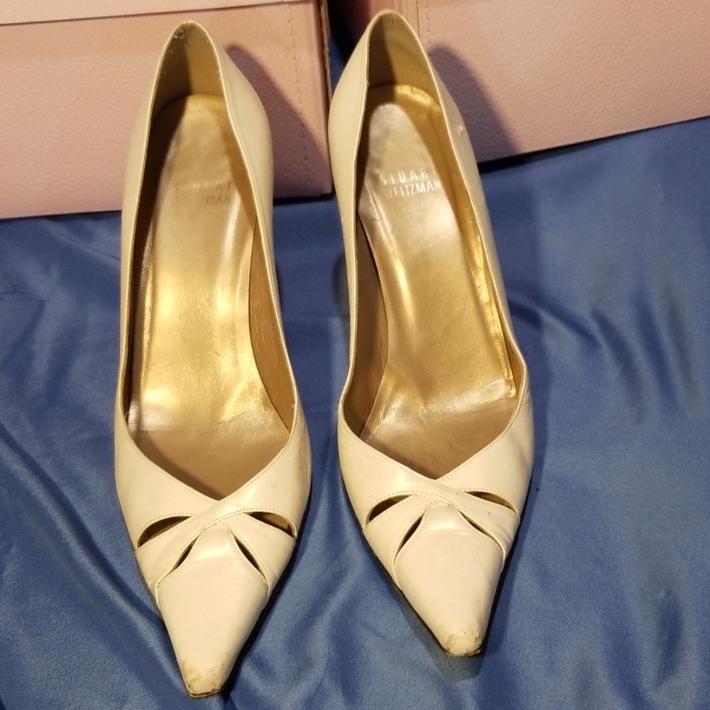 Stewart Weitzman off white pumps